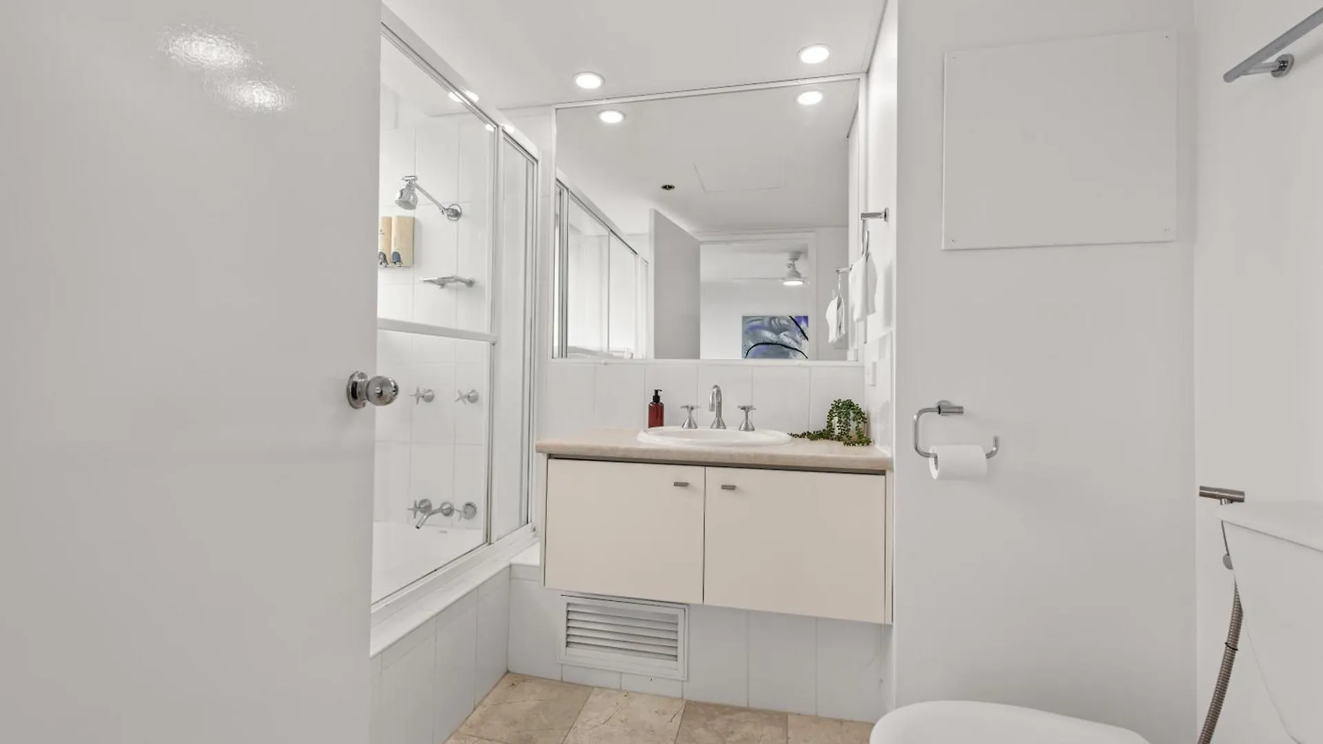 Good Value 2Br Near Stadium & River With Wifi Brisbane 0*,  Australia